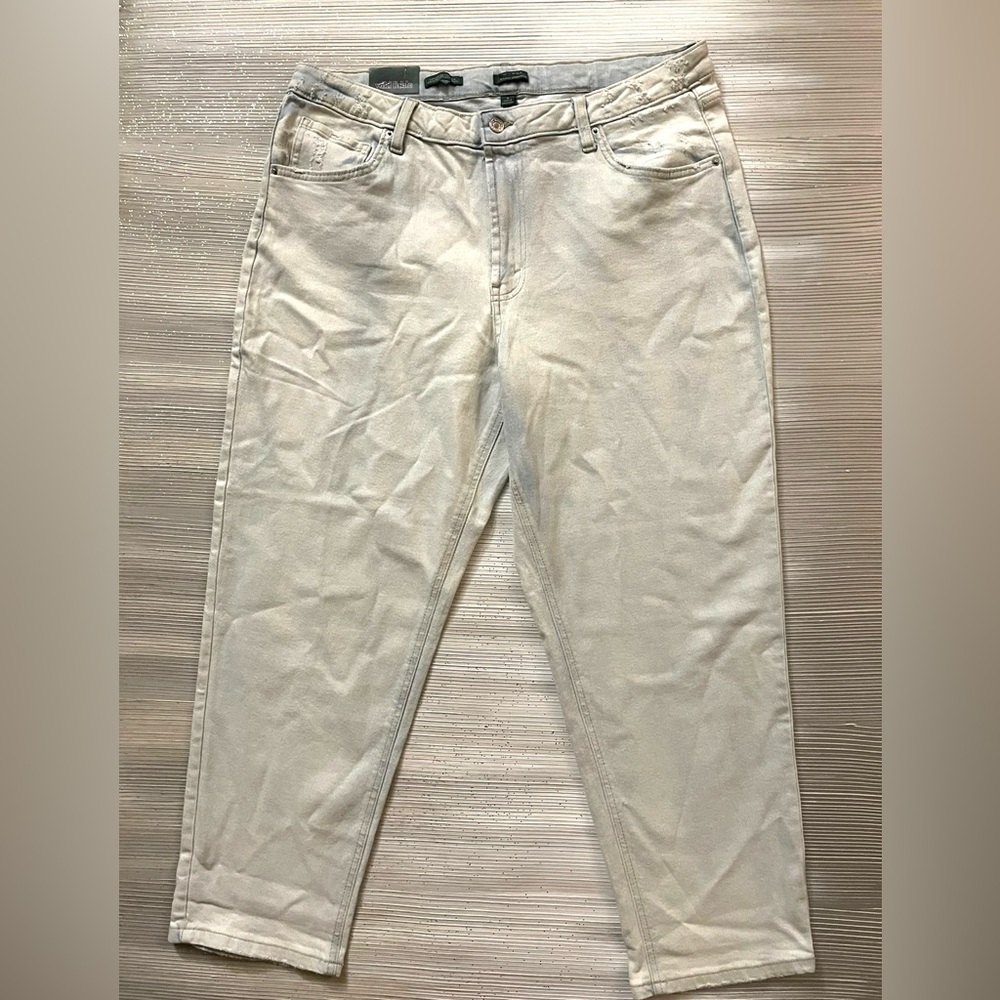 Wild Fable Super High-Rise Tapered Jeans | Size 16 | New With Tags